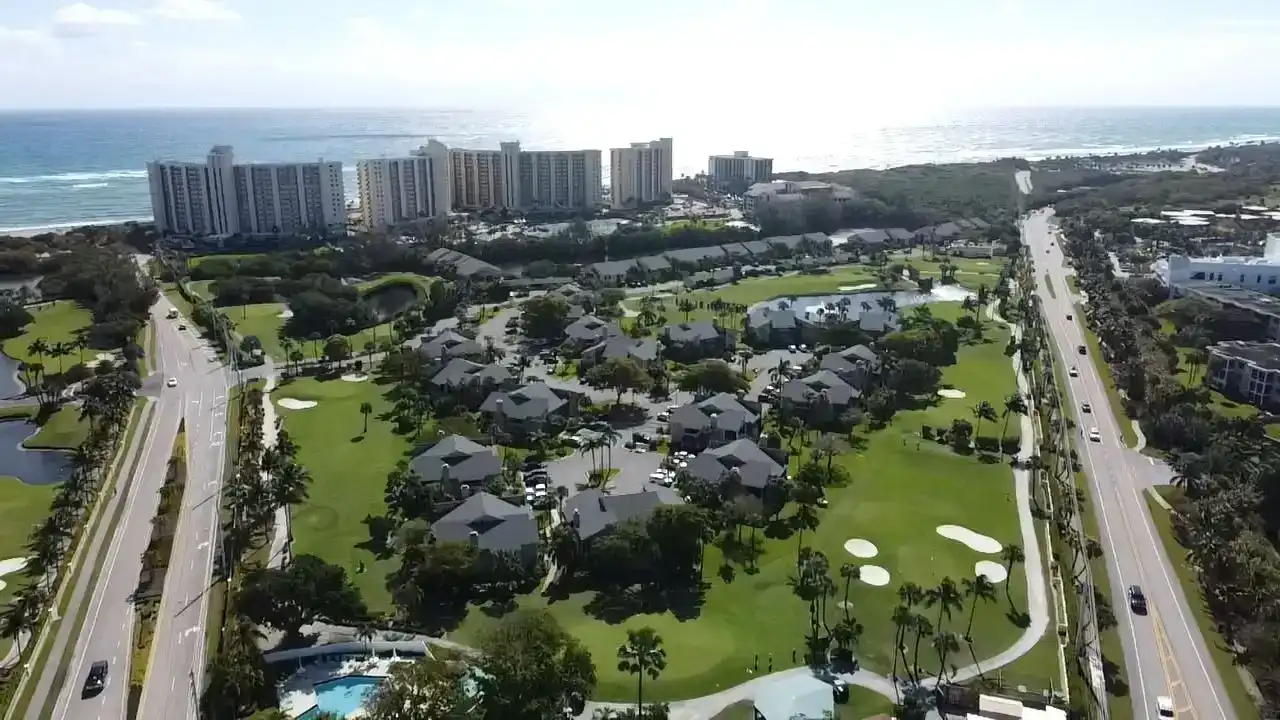 The Importance of Regular Roof Inspections in Palm Beach County