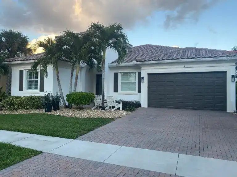 Roof replacement in Lake Worth West