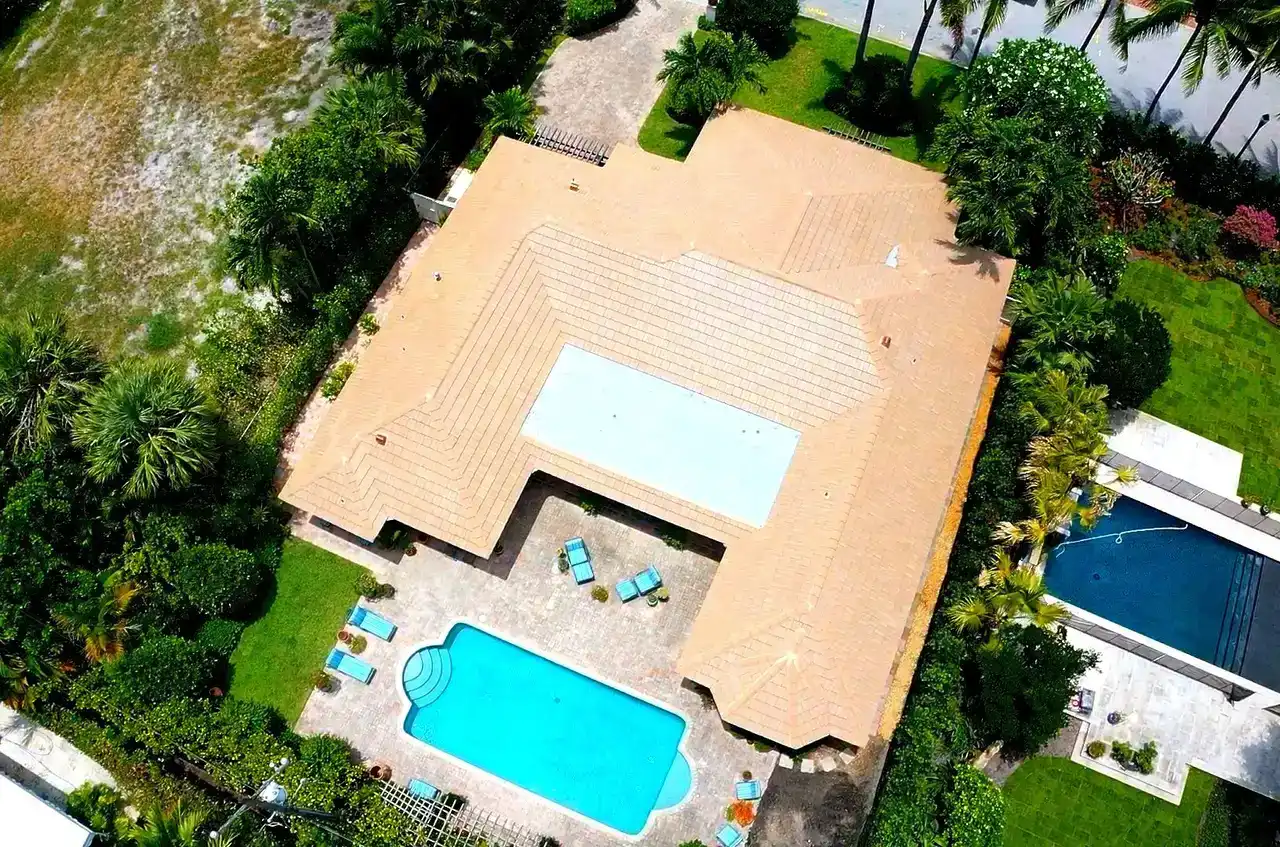 The Most Popular Roof Colors in Palm Beach County for 2025